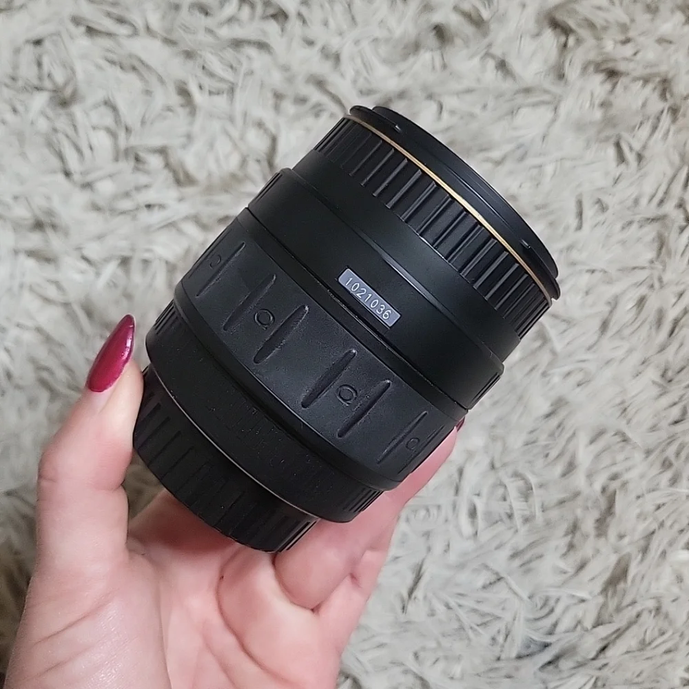 Quantaray for Minolta Lens 28-80mm Multi-coated 1:3-5-5.6 Made in Japan Camera